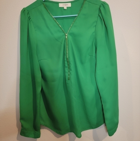 UMGEE Green Zip up Blouse. - Picture 3 of 9